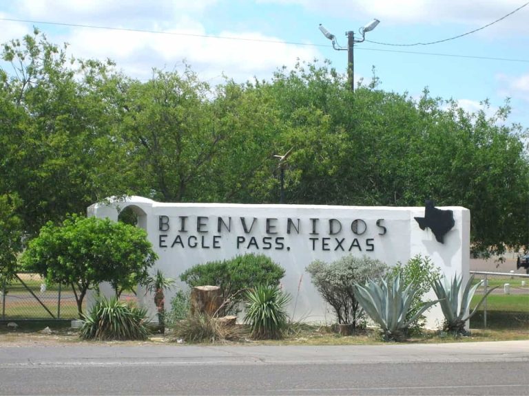 Eagle Pass, Texas – (La Puerta de México)